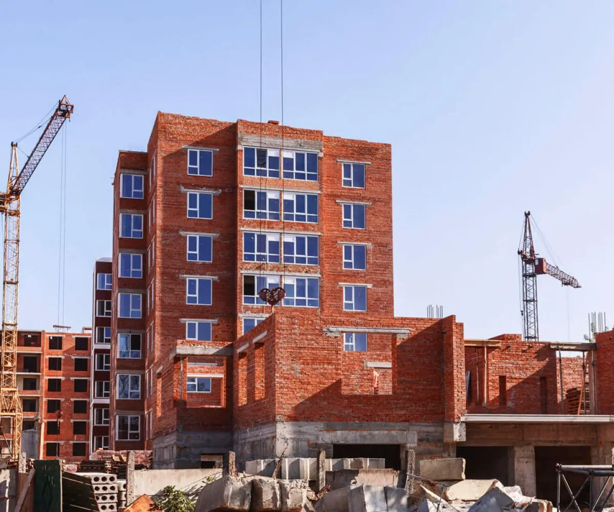 construction-multistorey-buildings-with-cranes
